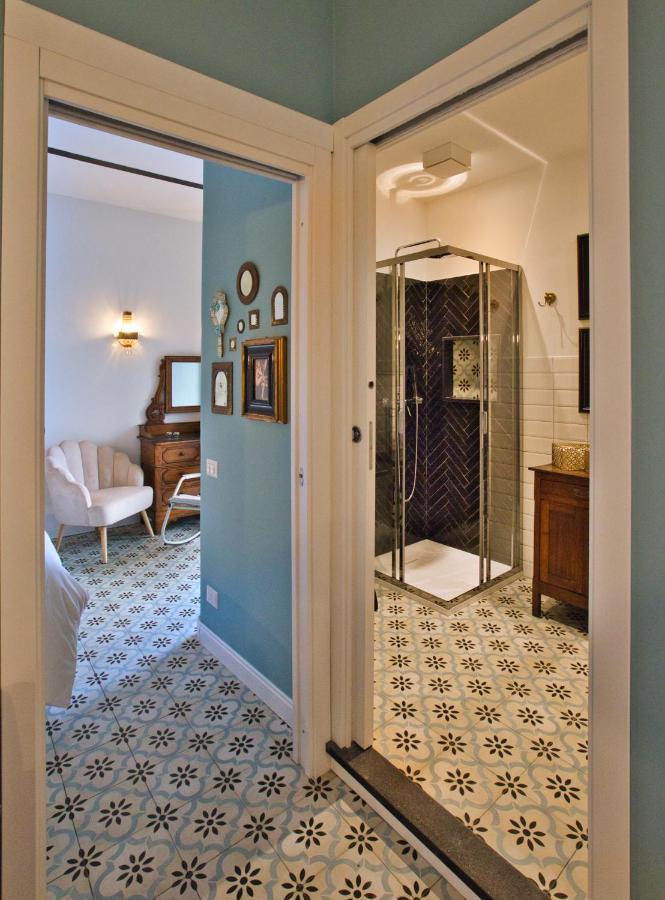 Suite Sul Lago เนมี ภายนอก รูปภาพ