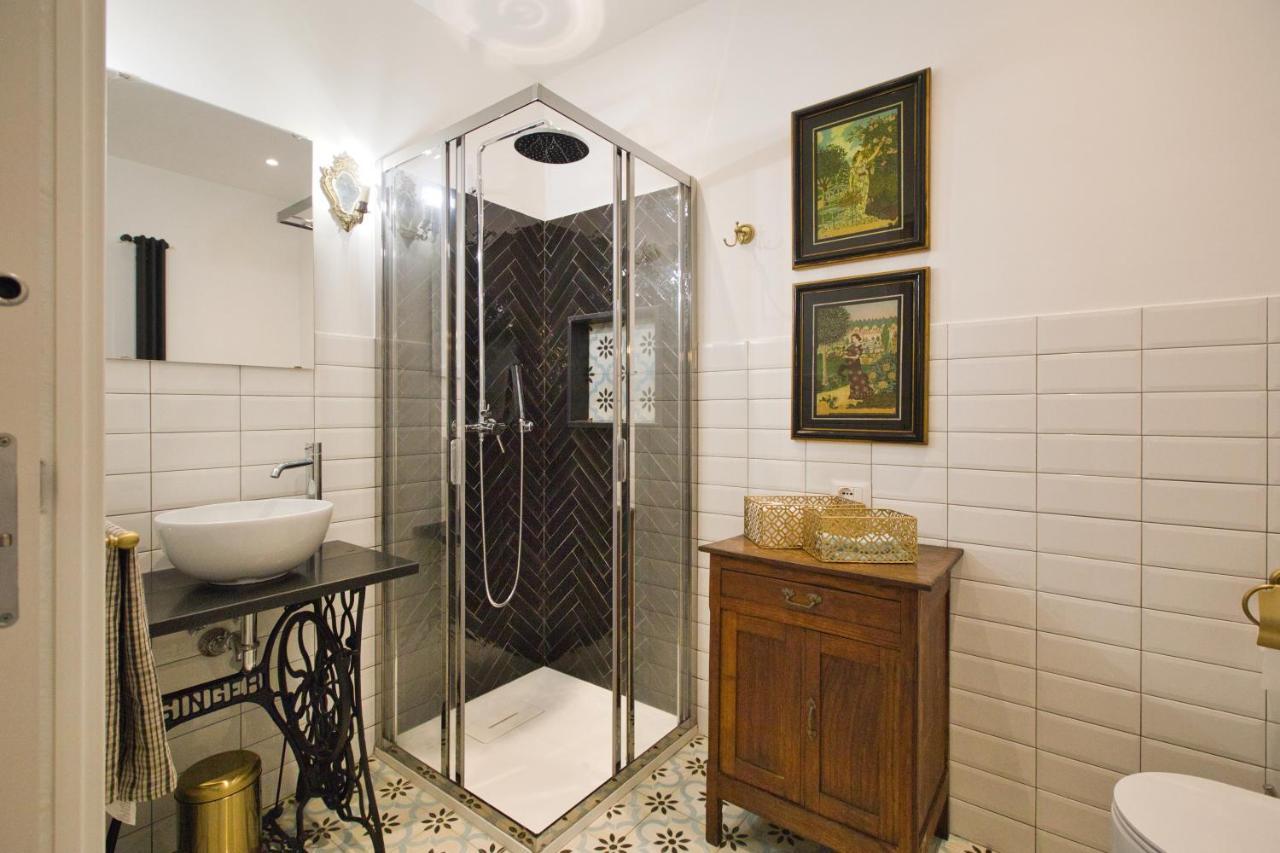 Suite Sul Lago เนมี ภายนอก รูปภาพ